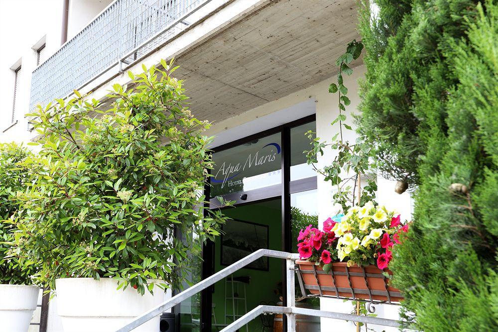 Aquamaris Hotel Sala Baganza Zewnętrze zdjęcie