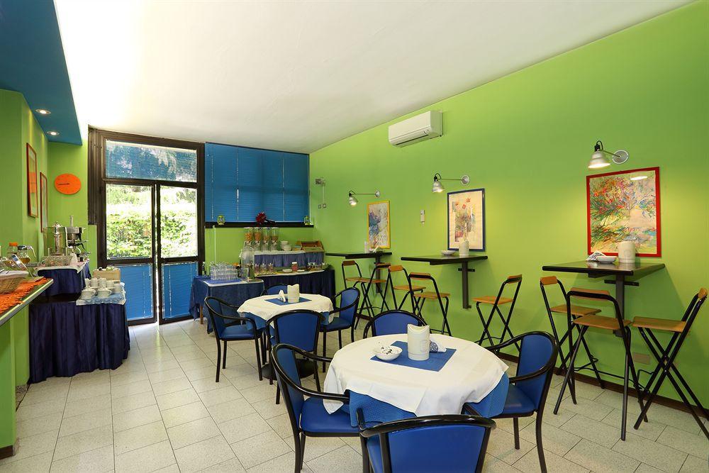Aquamaris Hotel Sala Baganza Zewnętrze zdjęcie