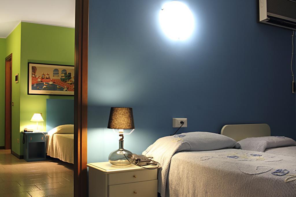 Aquamaris Hotel Sala Baganza Zewnętrze zdjęcie